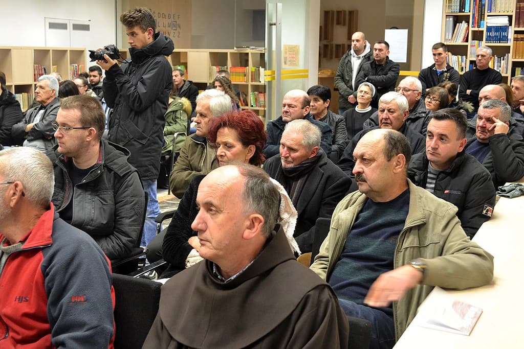 Predstavljanje stihozbirke ''Na putu za Gdje'' autora fra Mladena Rozića