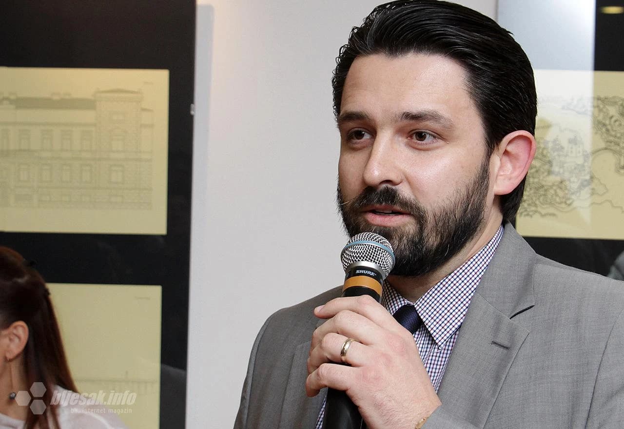 Predstavljena mostarska arhitektonska bojanka za odrasle