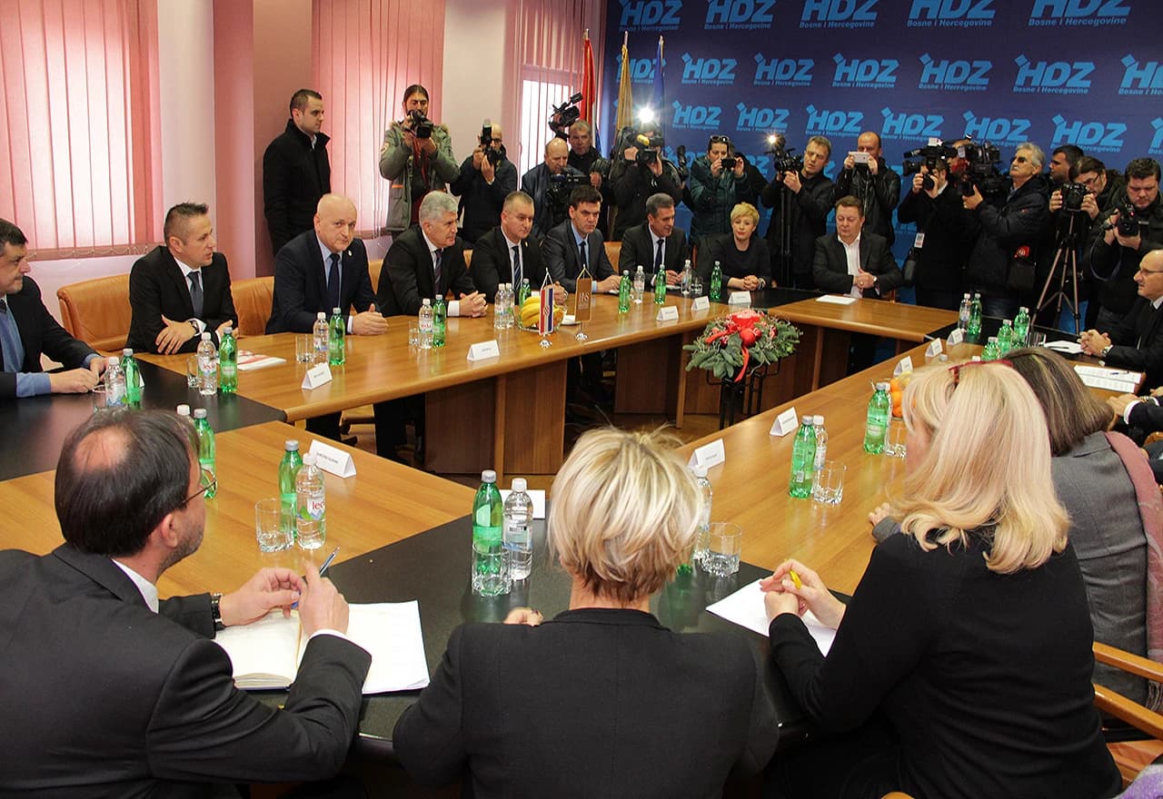 Hrvatski premijer Andrej Plenković  na sastanku u HDZ-u