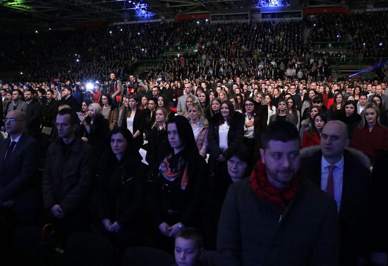 Promocija 5.578 diplomanata i magistranata Univerziteta u Sarajevu