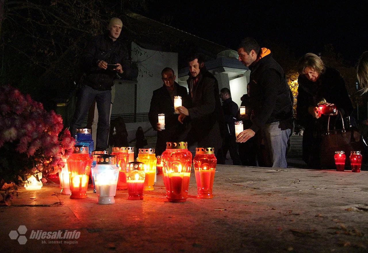 Paljenje svijeća i molitva za šestoricu nekadašnjih dužnosnika Herceg Bosne.