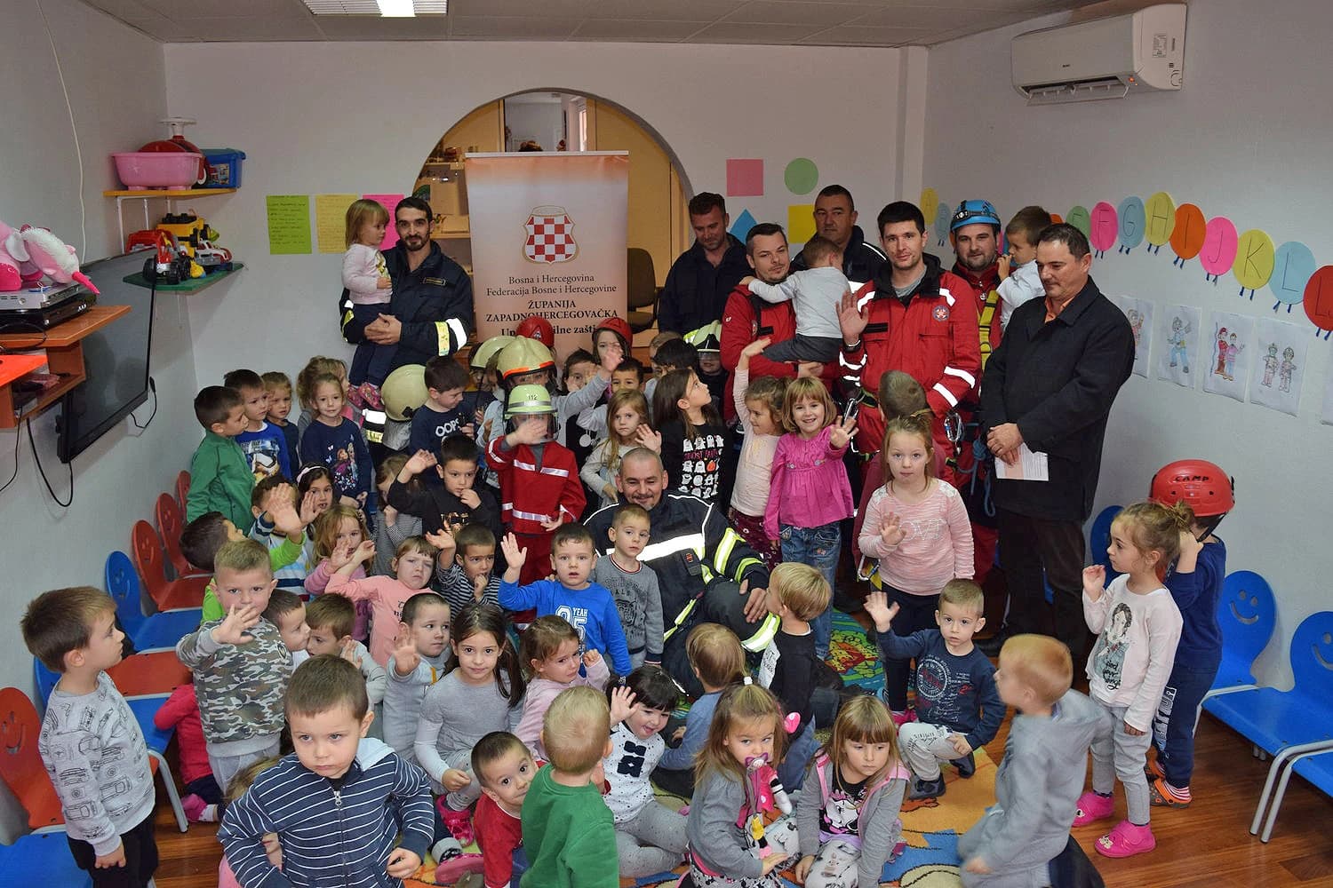 Edukacija djece o ponašanju u slučaju požara i drugih prirodnih nesreća