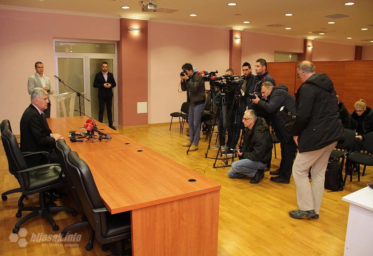 Foto: Sjednica HNS-a