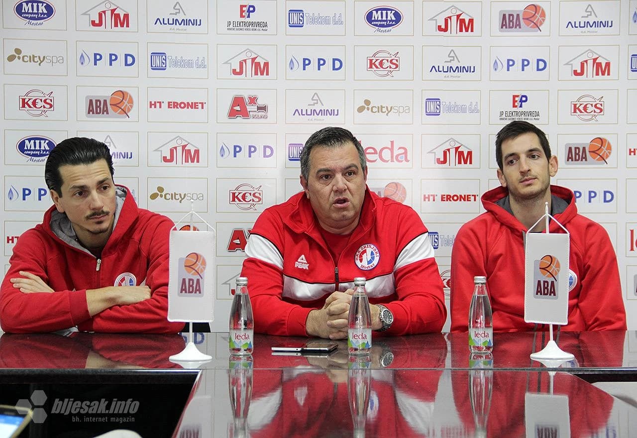 Detalj s konferencije za medije