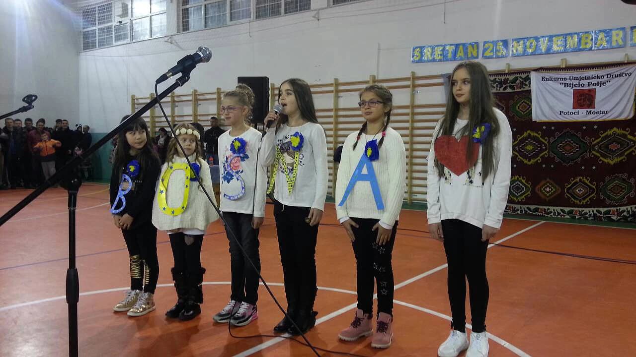 Detalj sa svečanosti u Gornjoj Drežnici