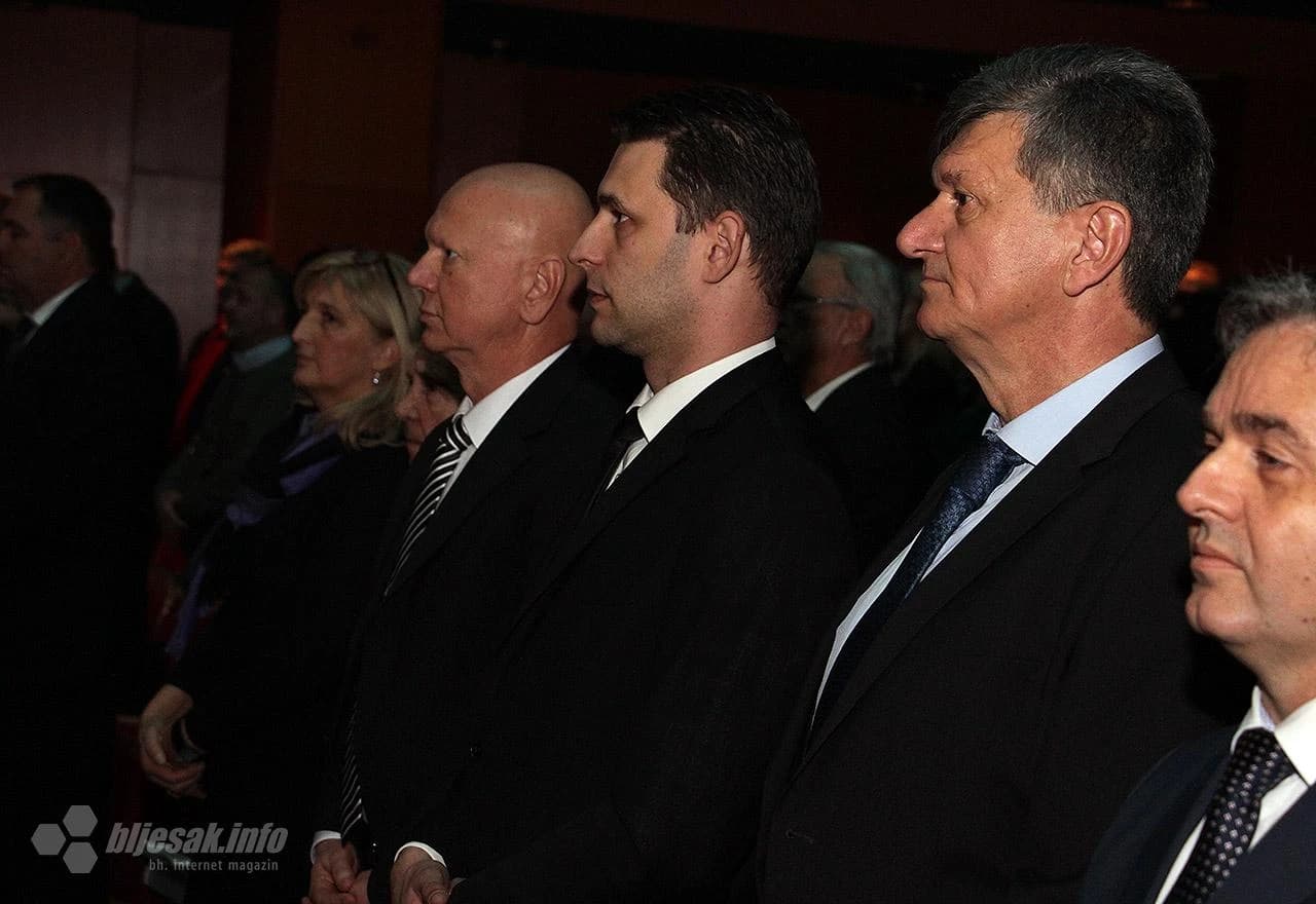 Čelnik Mosta nezavisnih lista Božo Petrov i ministar zdravstva u Vladi Republike Hrvatske Milan Kujundžić