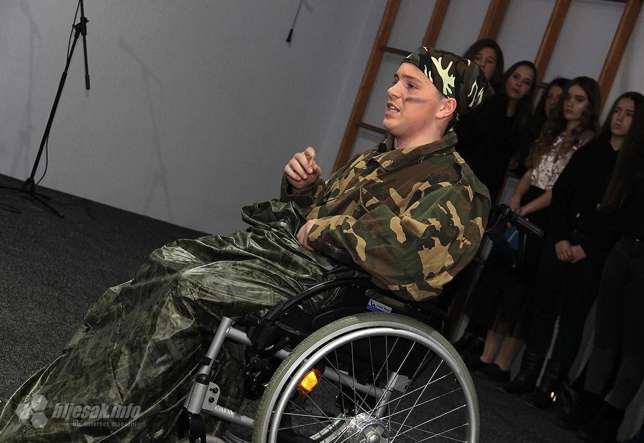 Priredba u školi 'Mujaga Komadina' povodom Dana državnosti BiH