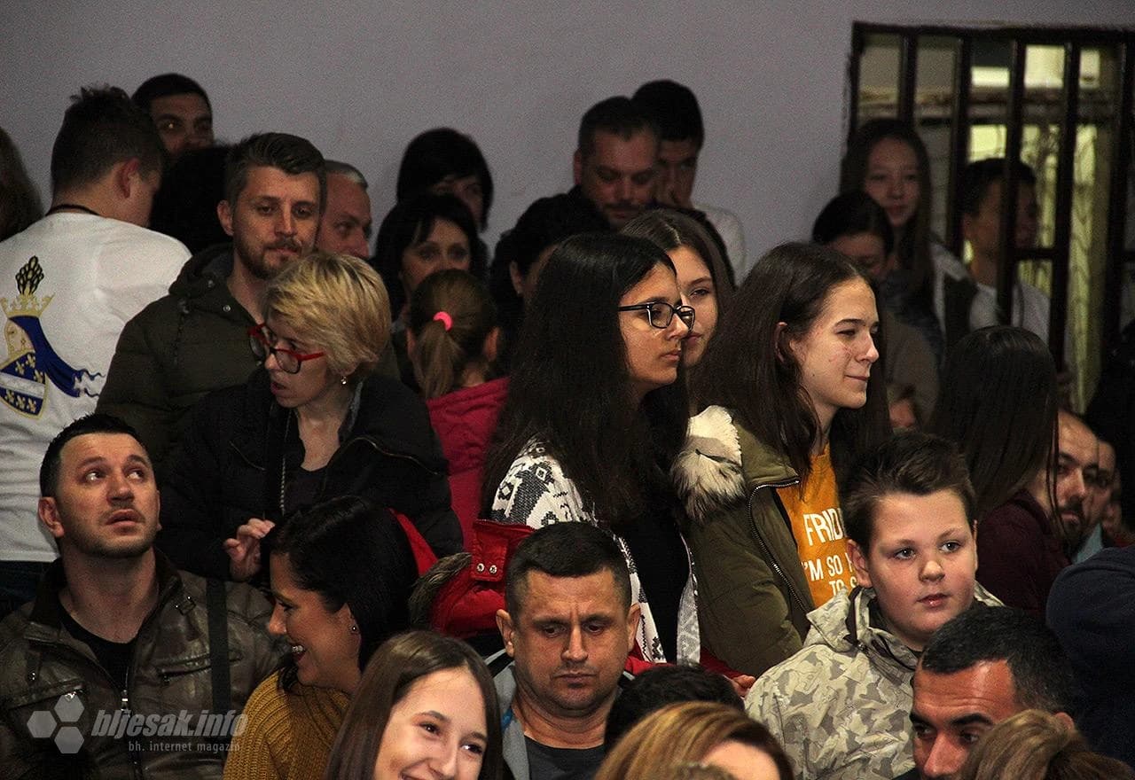 Priredba u školi 'Mujaga Komadina' povodom Dana državnosti BiH