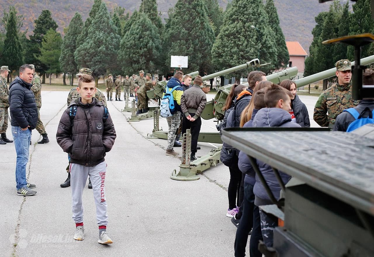 Dan Oružanih snaga BiH obilježen u vojarni Miralem Jugo u Livču