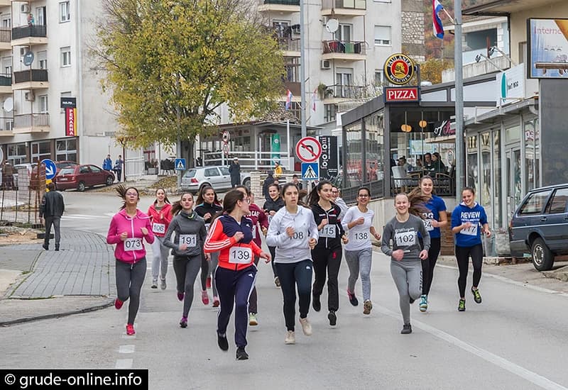 ulična utrka učenika osnovnih i srednjih škola 