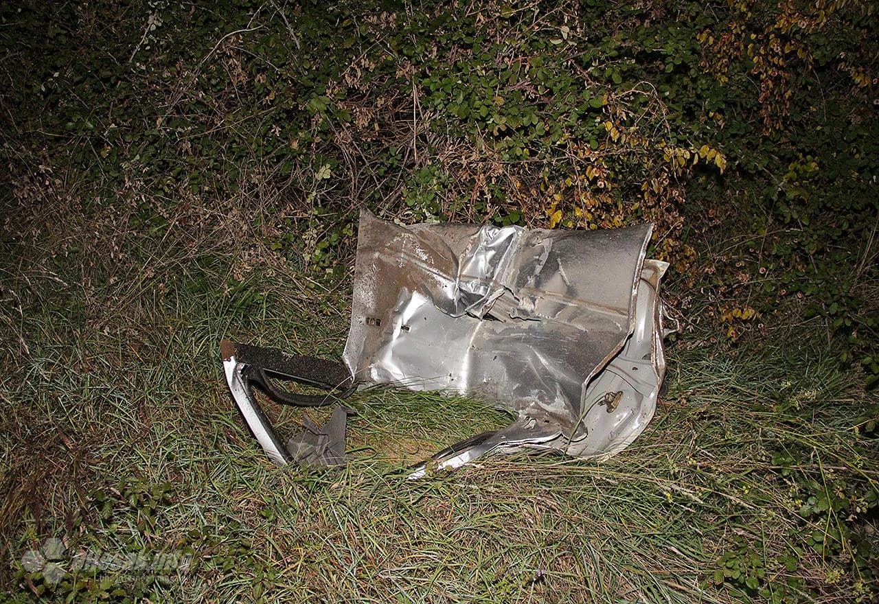 Uništena vrata sa Forda s vozačeve strane