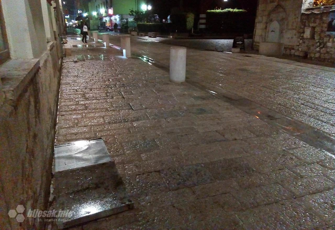 Informativna ploča ''leži'' u Fejićevoj