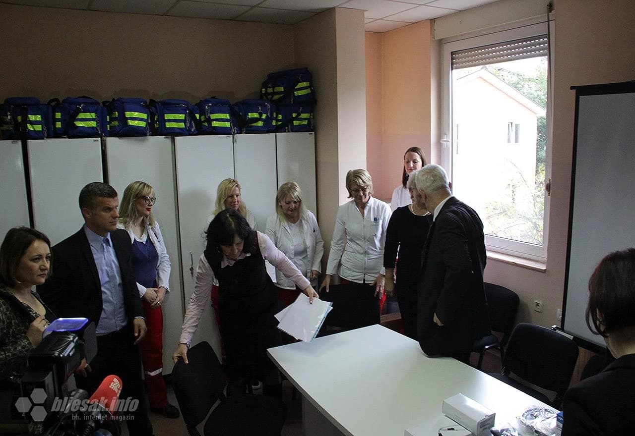 Detalj sa ceremonije