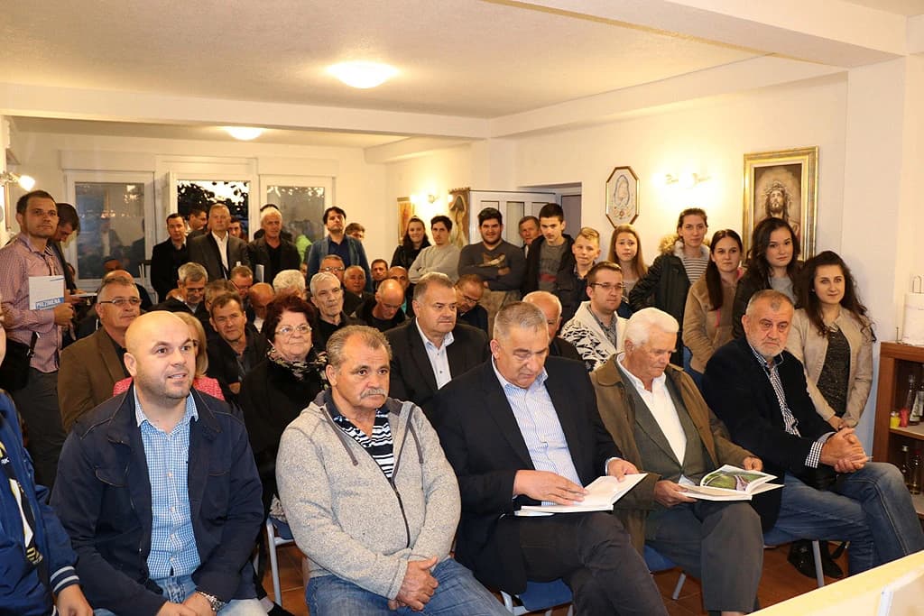 Predstavljena knjiga "Prezimena zapadnohercegovačke župe Buhovo"