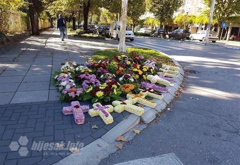 Raznolika ponuda cvijeća za Dušni dan u Čapljini