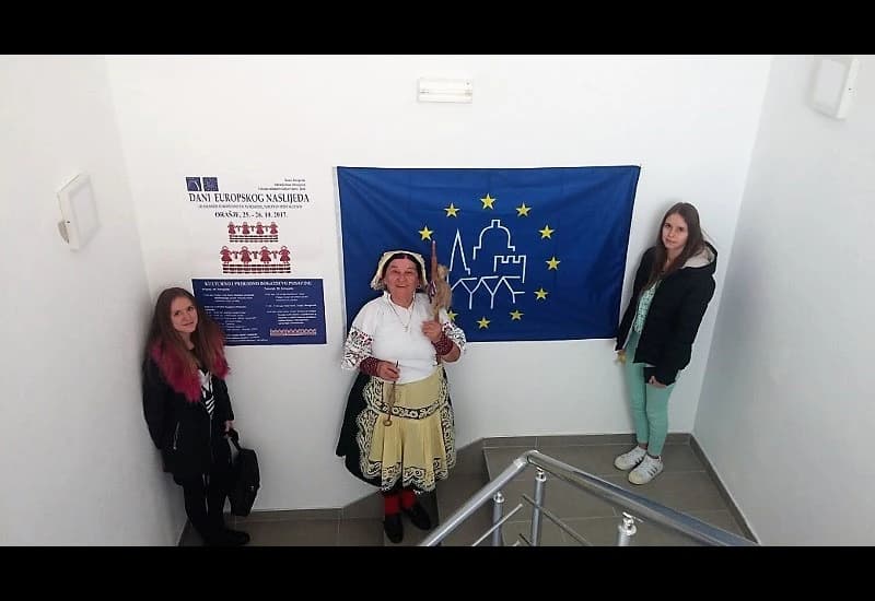 Učenice su osvojile  prvo  mjesto u kategoriji za foto-rad ''Drežnica, prirodna i kulturna ljepotica'' 