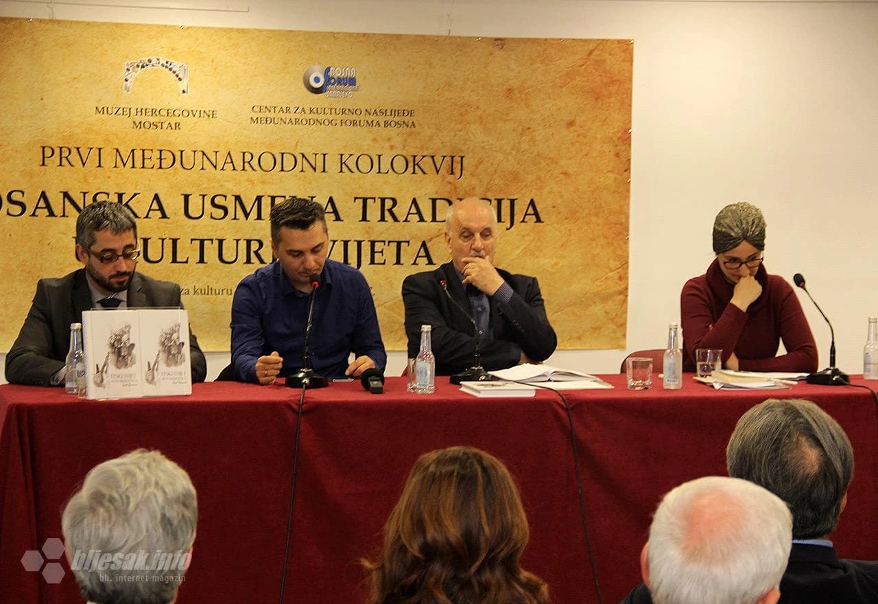 Detalj sa promocije knjige Seada Šemsovića