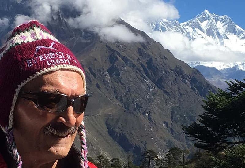 Planinski masiv visok 8.848 m