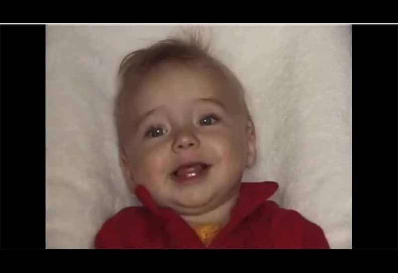 Svi uvijek govore da djeca brzo rastu, a jedan otac nije htio propustiti ni trenutak odrastanja