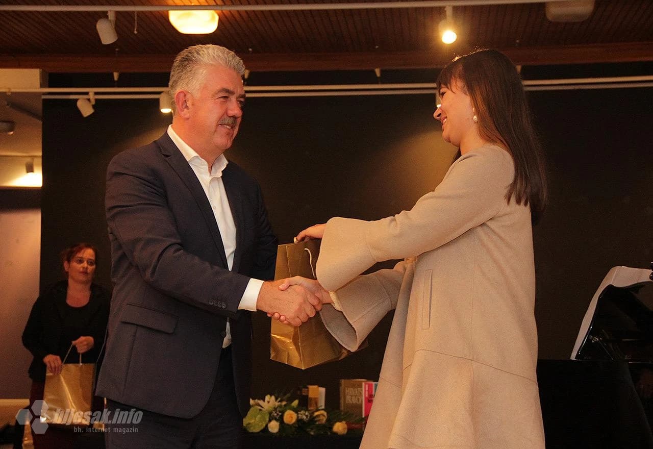 Detalj sa svečanosti