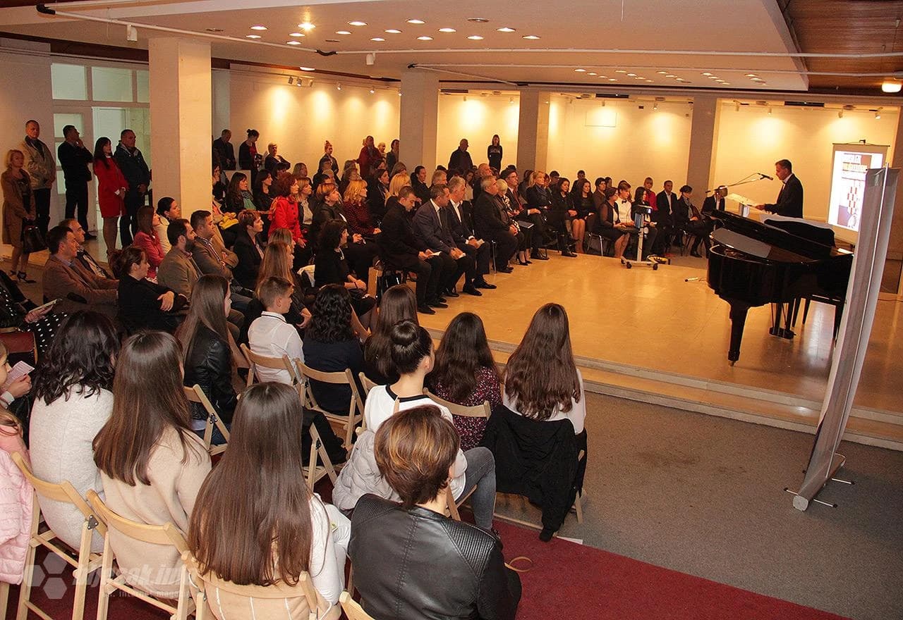 Detalj sa svečanosti