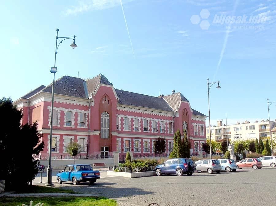 Osnovna škola nazvana je...