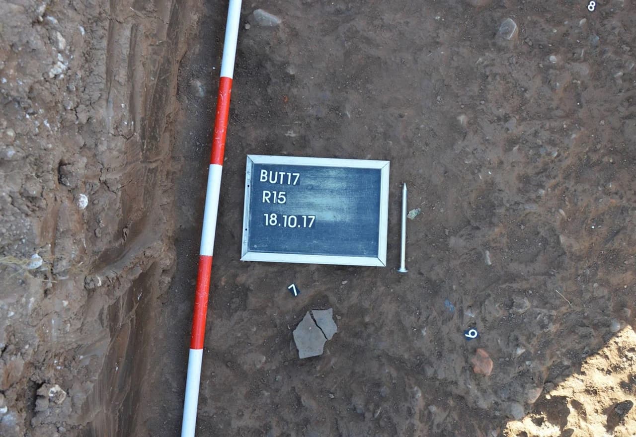 Do sada potpuno nepoznati stambeni objekti butmirske kulture otkriveni su tijekom istraživanja na lokalitetu Butmir | Fena