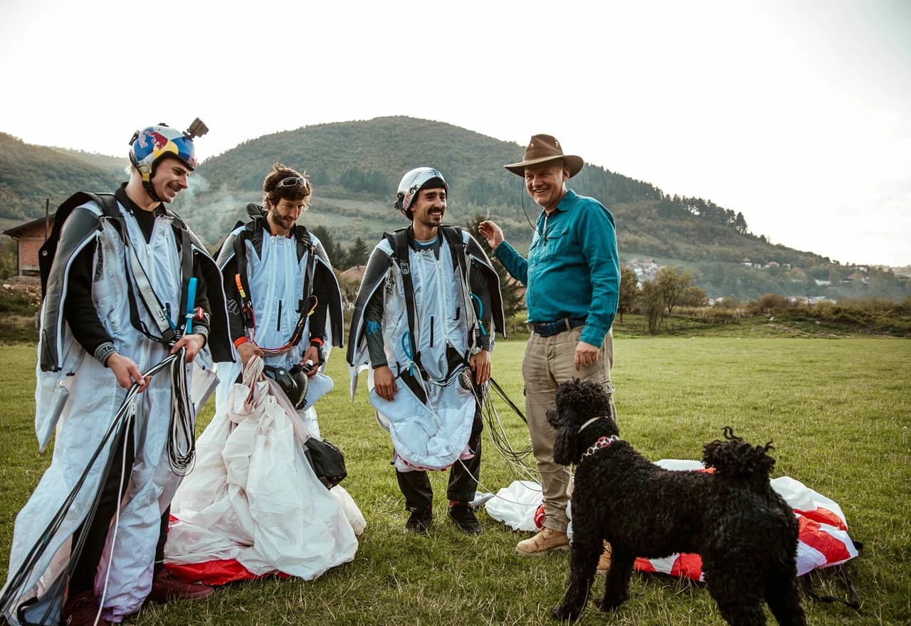 Red Bull Sky Dive tim iznad bosanskih piramida 