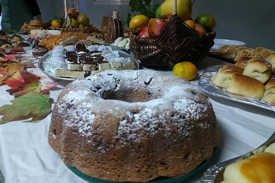 Tradicionalno obilježavanje Dana kruha, učenici su spojili sa humanitarnom akcijom