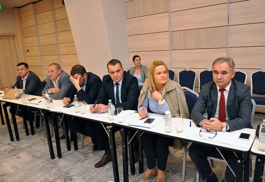 Informacijsko društvo i mediji | FEna