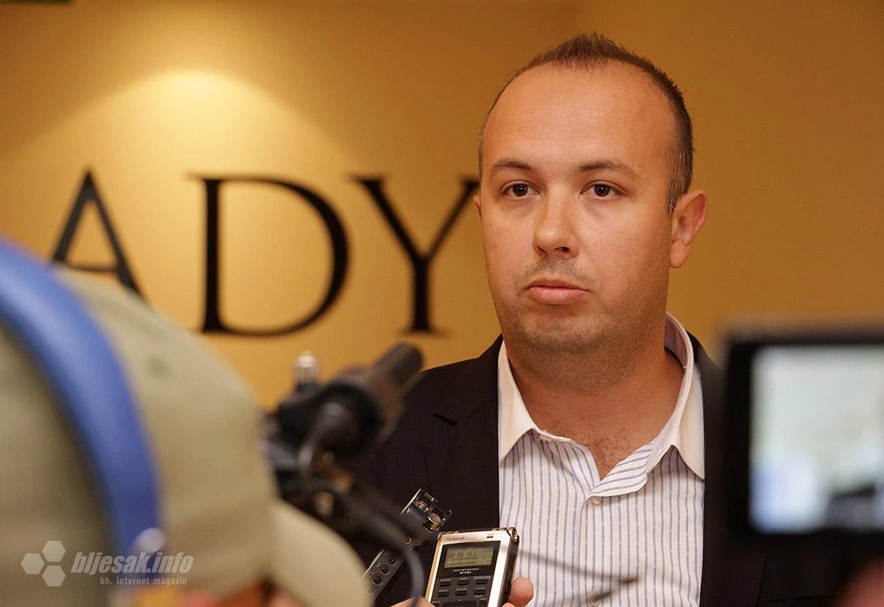 Sastanak mladih sa predstavnicima Misije OESS