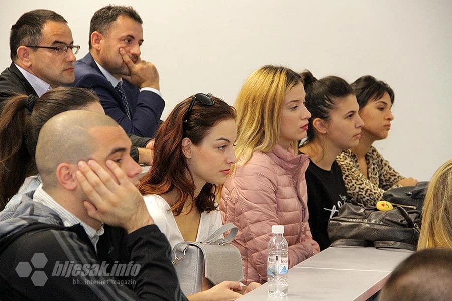 Detalj sa znanstvenog skupa