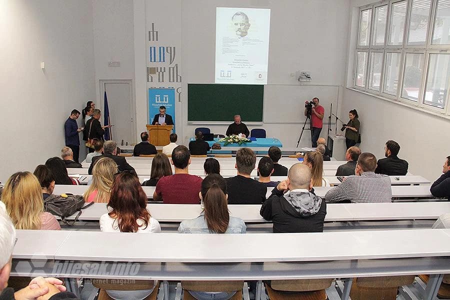 Detalj sa znanstvenog skupa