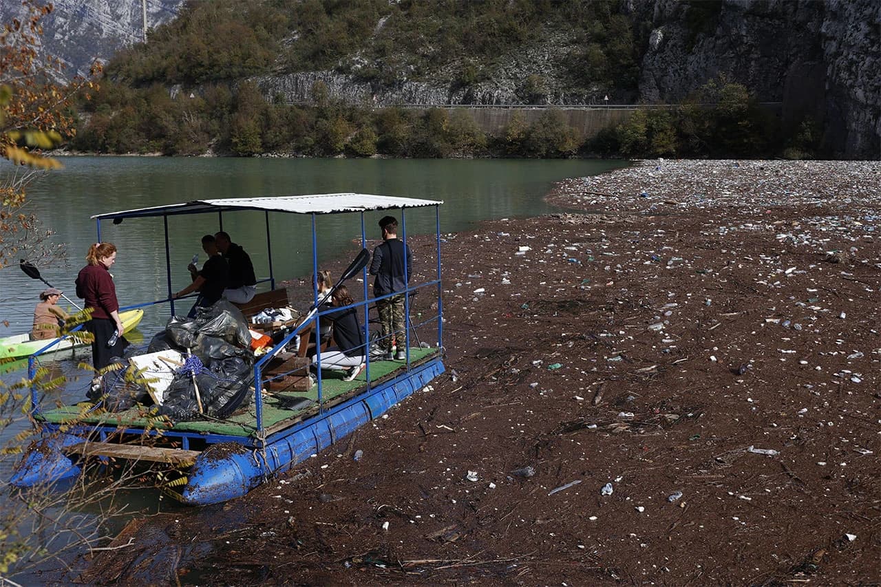 Neophodno više volonterskih akcija čišćenja Jablaničkog i Grabovičkog jezera i rijeke Doljanke