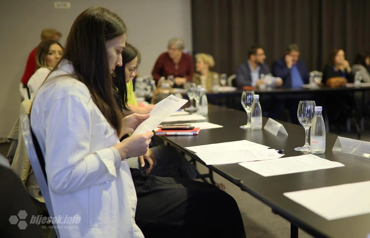 Okrugli stol u organizaciji Udruženja Dignitet