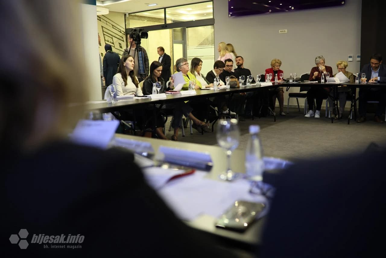 Okrugli stol u organizaciji Udruženja Dignitet