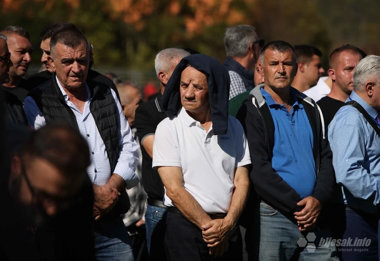 Kolektivna dženaza u Jablanici