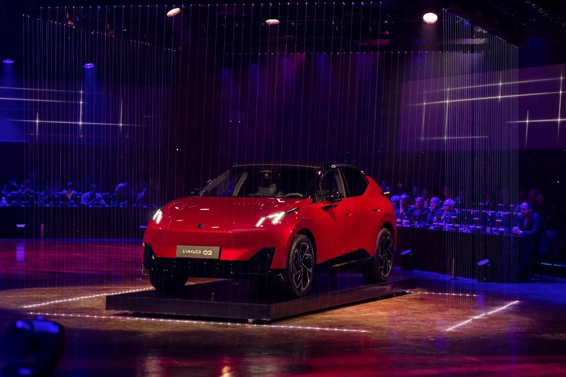 Prvi pogled na Lynk & Co 02