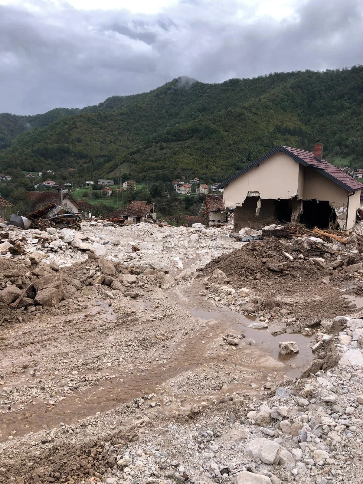 Bljesak.info u Donjoj Jablanici - nastavlja se potraga za nestalima