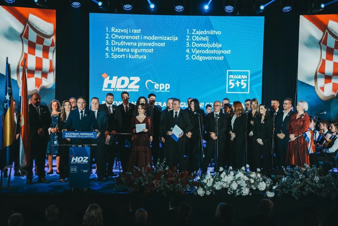 U Mostaru snažna podrška kandidatima HDZ-a BiH na središnjem predizbornom skupu
