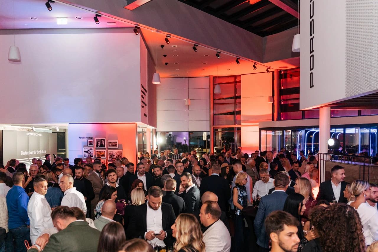 Porsche Centar Sarajevo svečano otvoren s novim konceptom Destination Porsche