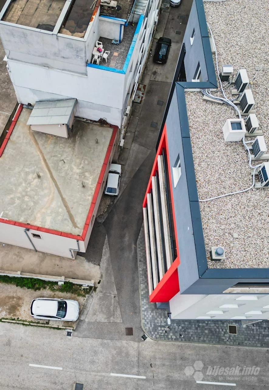 Nesklad s okruženjem, nesklad kompozicije...