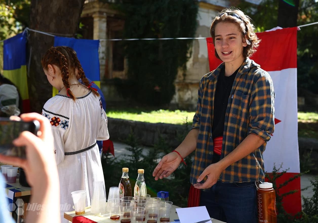 Put oko svijeta za 80 minuta