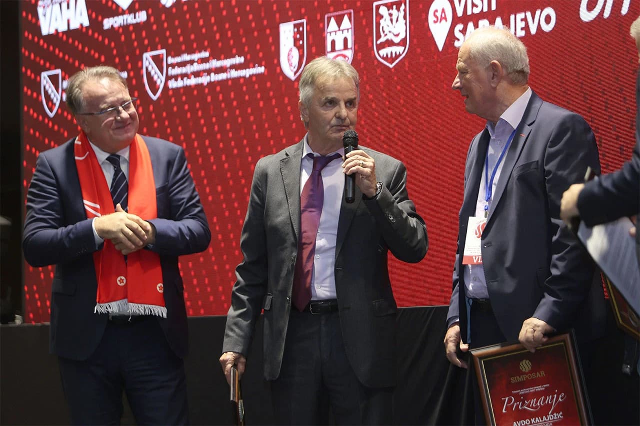 Otvoren Simposar 2024., Nikšić uručio priznanja legendama Veleža