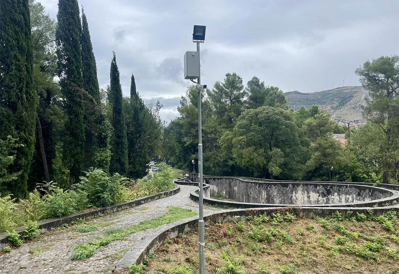 Postavljene kamere na Partizanskom spomen groblju