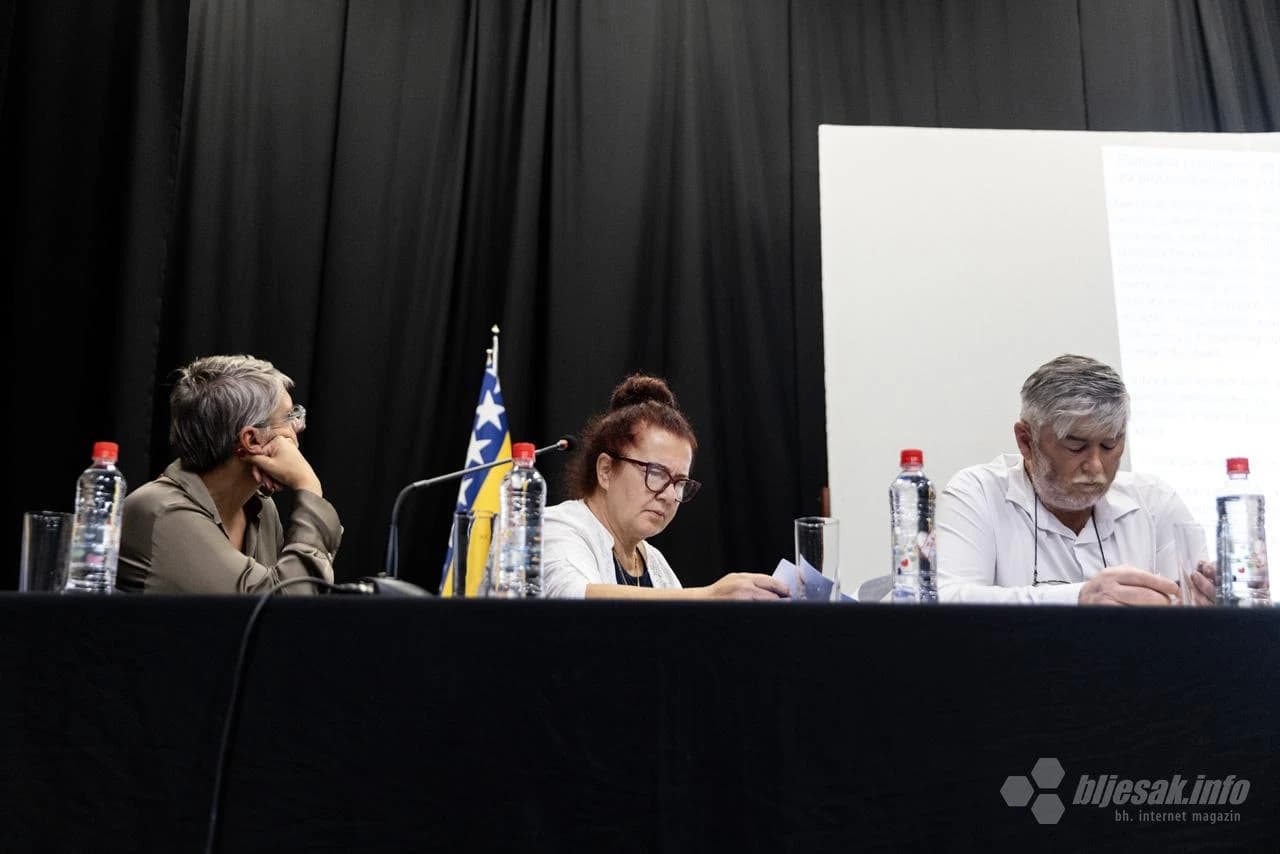 Javna rasprava o deponiji Uborak