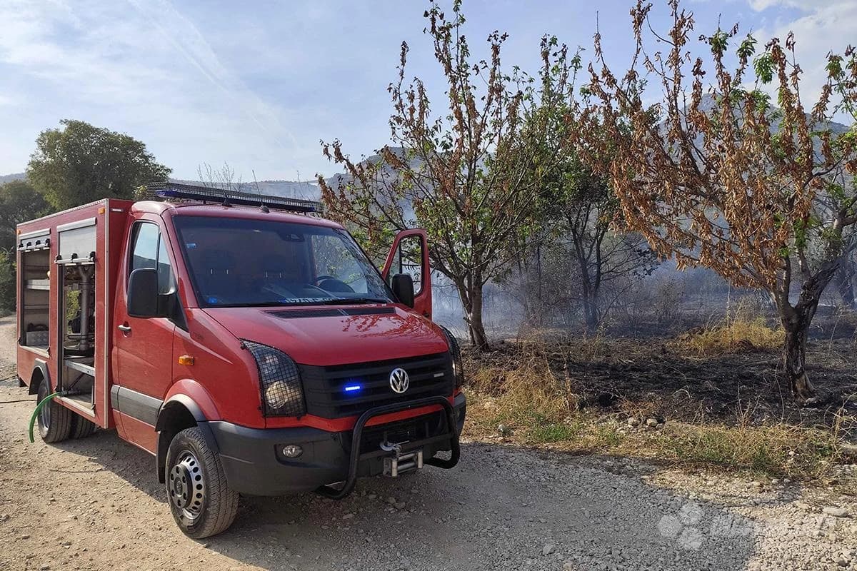 Vatrogasci na terenu