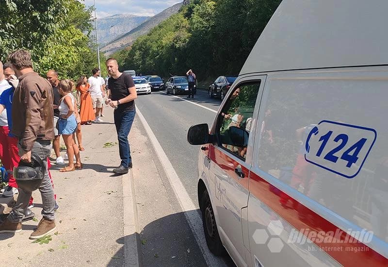 Veći broj okupljenih i  Aner Ćorić | Fotografiju ustupio Nermin Halilović