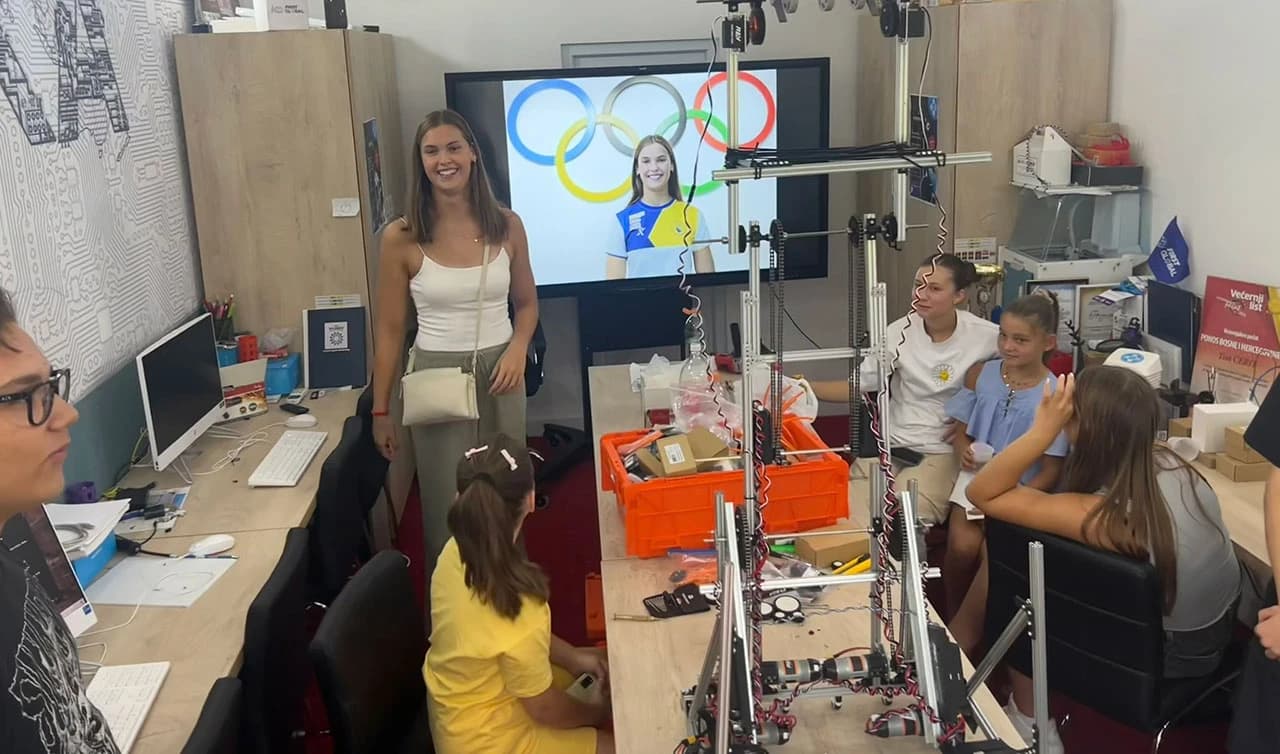 Lana Pudar posjetila robotički tim u Mostaru