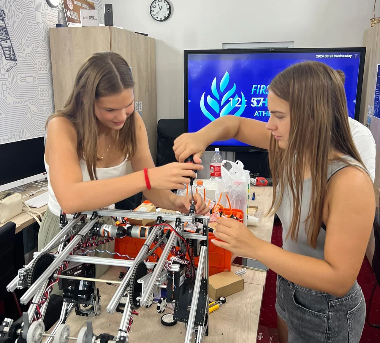 Lana Pudar posjetila robotički tim u Mostaru